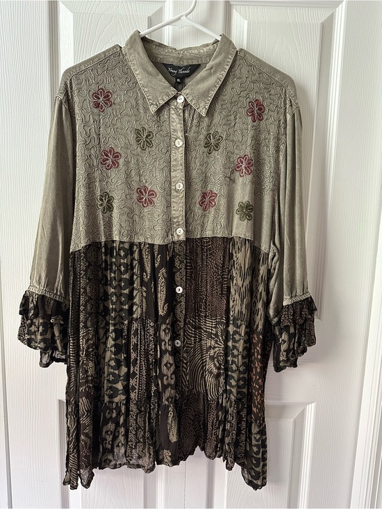 Young Threads Tops - NWT  Young Threads Gravel & Brown Embroidered Tunic Top